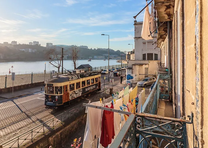 Hostel Happy Hostel&apartments *