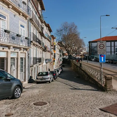 Happy * Porto