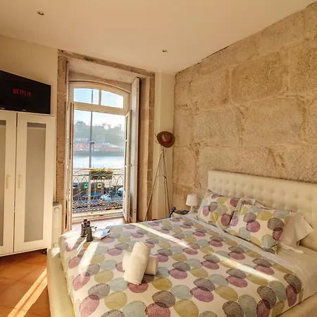 Hostel Happy & Porto