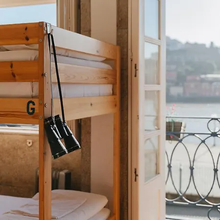 Hostel Happy & Porto