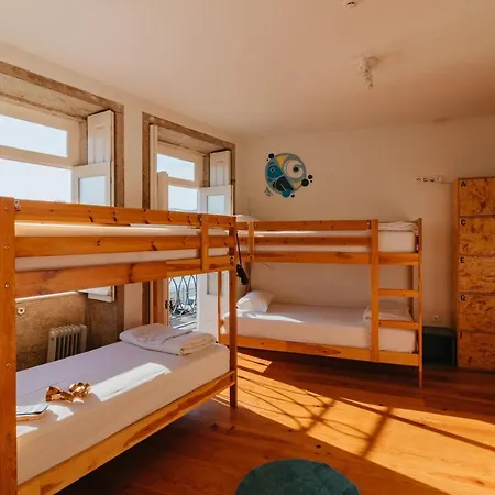 Hostel Happy &