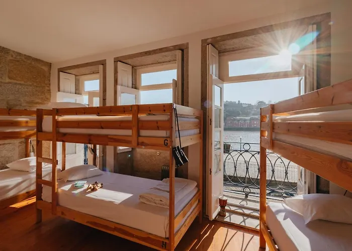 Happy Hostel&apartments *