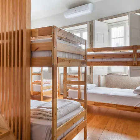 Auberge de jeunesse Happy *