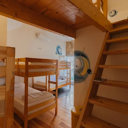 Happy & Albergue *