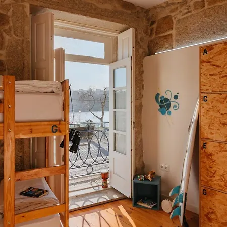 Albergue Happy & *